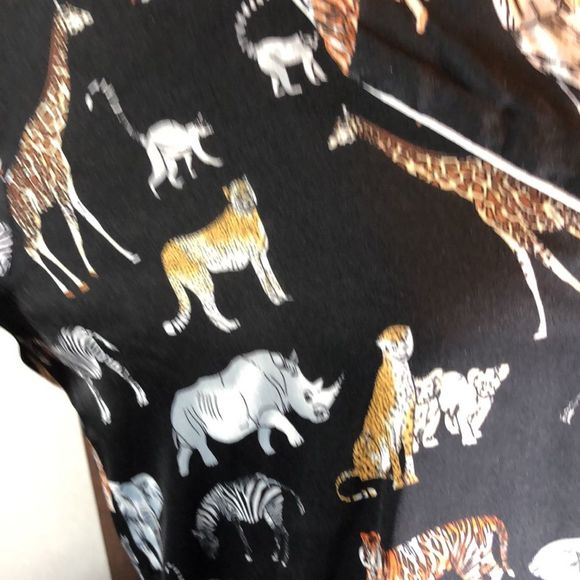 Banana Republic pjs in African animal prints/sz SM/ white piping EUC/button top - Picture 15 of 16